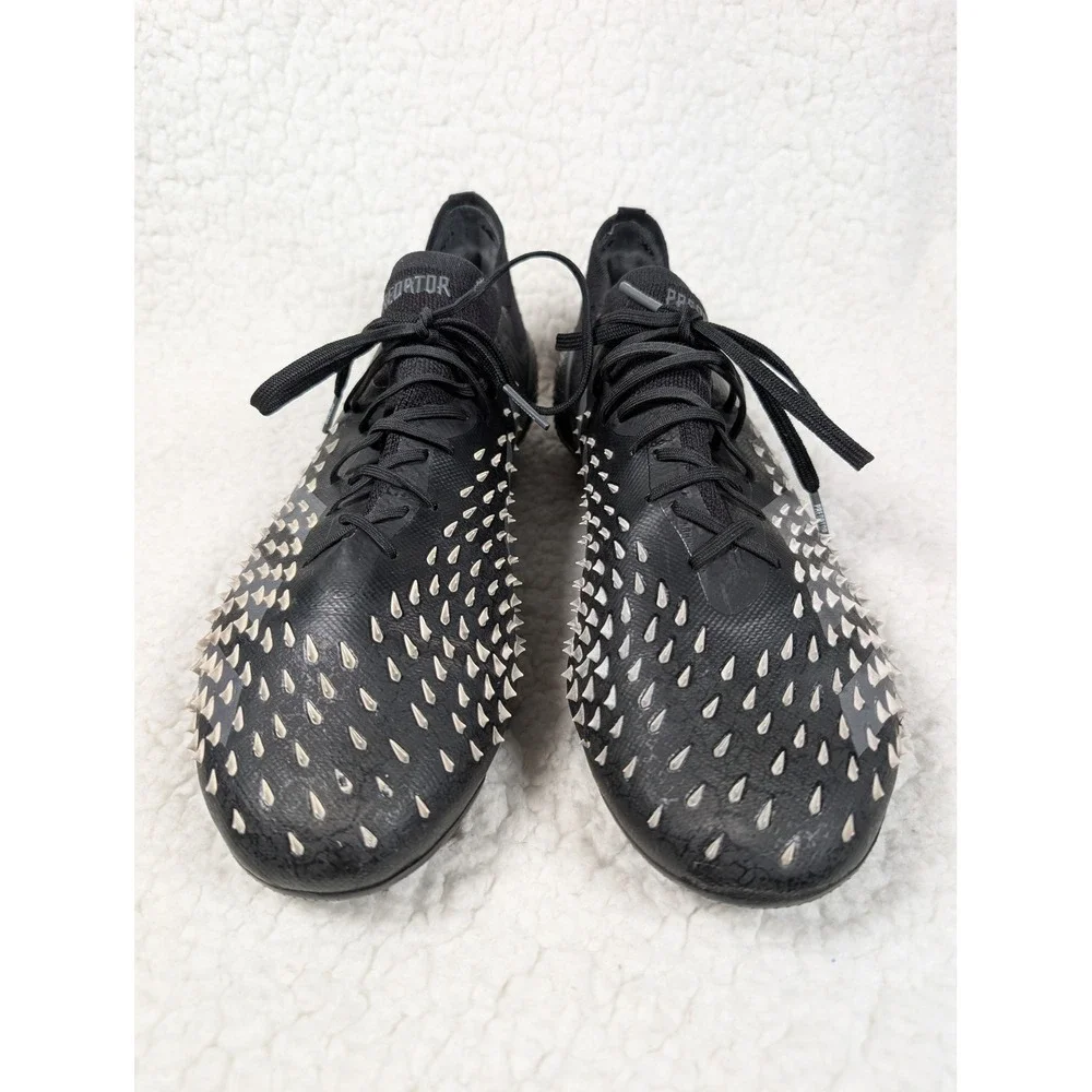 Adidas Predator Freak.1 Low FG Soccer Cleats Black Silver FY1028 Mens Size 8